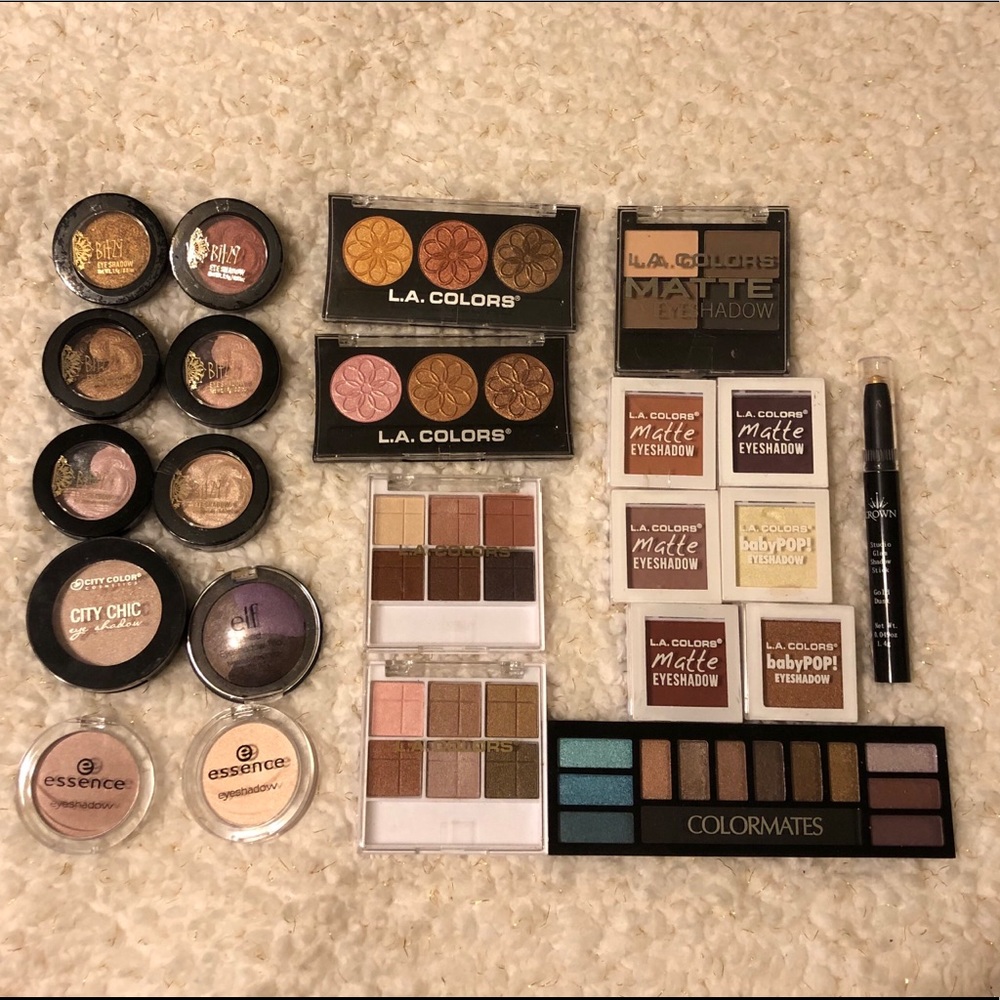 Lot of several eyeshadows